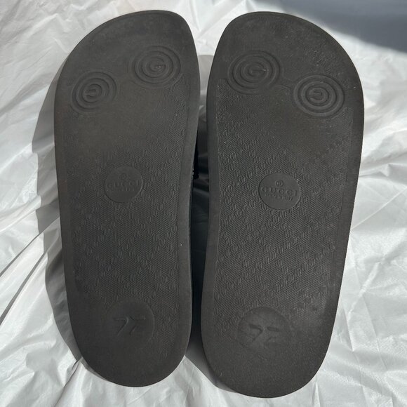 GUCCI Pursuit '72 Black Logo Rubber Slide - Picture 7 of 7